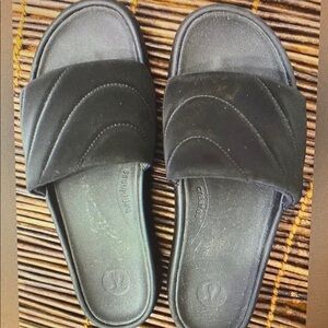 Lululemon Slides